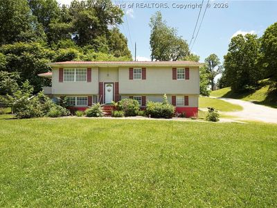 13 Outlook Point Dr