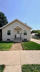 720 18th Ave S