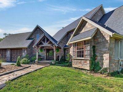 9106 E Farm Road 134