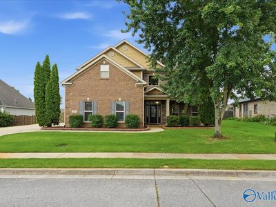 24 Hawthorn Heights Blvd SW