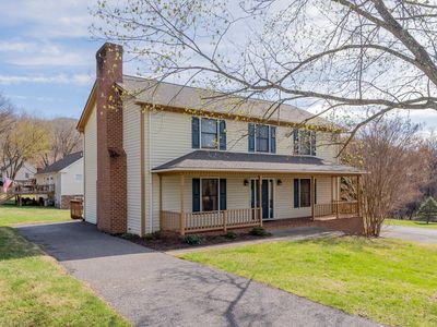 4106 Falling Creek Dr