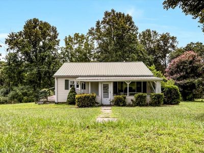 458 Mathews Ln