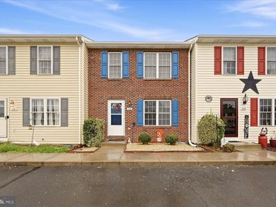 112 Kadies Ln