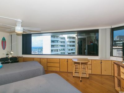 1700 Ala Moana Blvd APT 1601