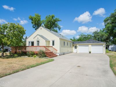 401 Lincoln Ave NE