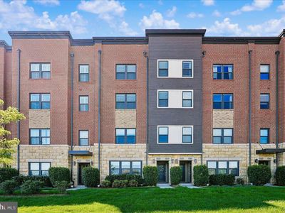 44784 Tiverton Sq