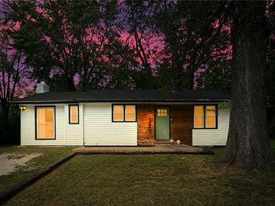 Property at 360 S Peculiar Dr, Peculiar, MO