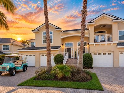 1005 Makarios Dr