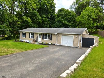 5 Ravine Dr