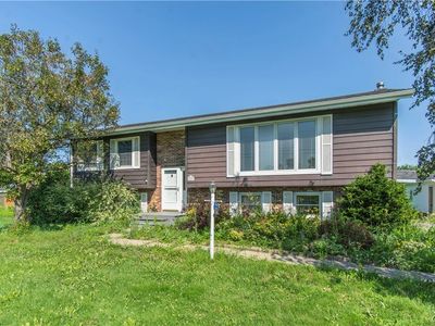 24272 Perch Lake Rd