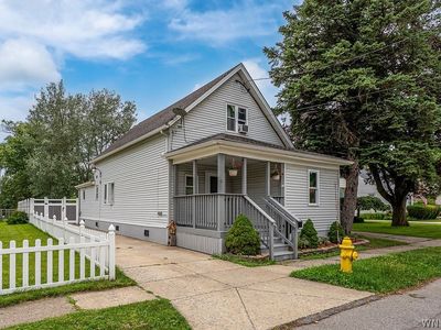 44 Frederick St