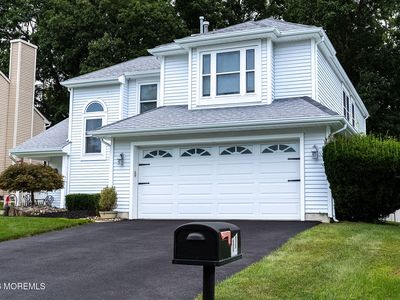 11 Walnut Drive