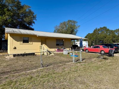 76 Fredrick Dr