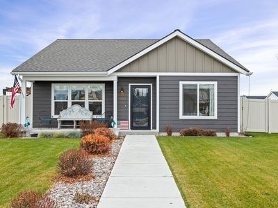 860 Mountain Vista Way