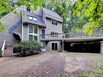 411 Hempstead Rd