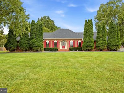 323 Eastland Dr