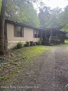 Property at 30 June Drive, Tannersville, NY