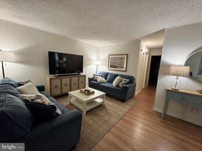 413 Robin Dr Unit 305