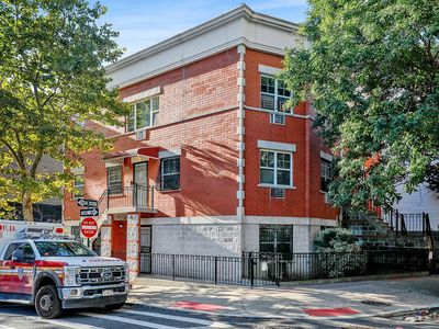 310 E 160th St