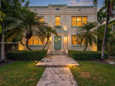 1027 Euclid Ave #8