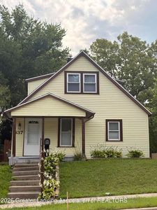 637 S Clemens Ave