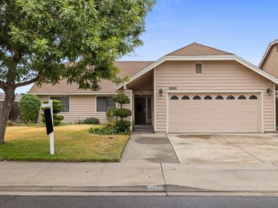 1200 Moffett Rd