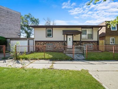 7966 S Ridgeland Ave