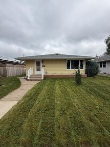 248 23rd Ave N