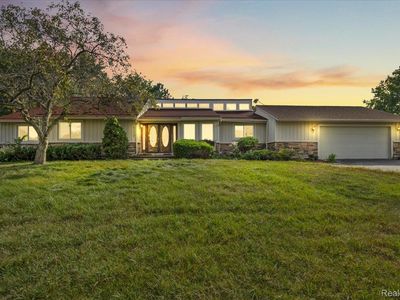 4337 Ravinewood Dr