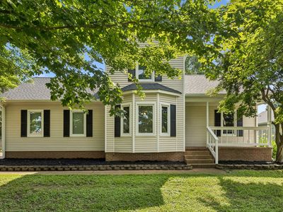 705 Murray Dr