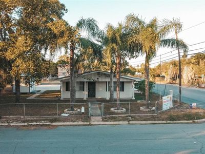 725 E Los Torritos St