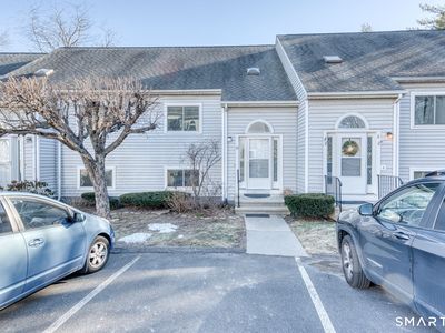 10 Clubhouse Drive #10