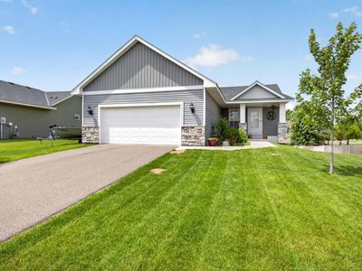 913 Moline Loop NW