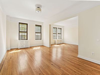 1100 Grand Concourse APT 2I