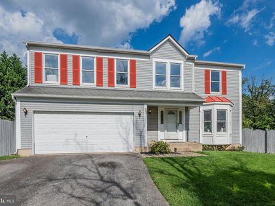 709 Sunnyfield Ln