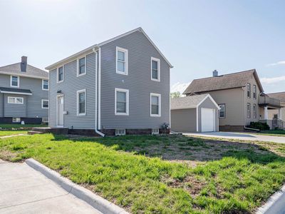 Property at 400 Plymouth St SE, Le Mars, IA