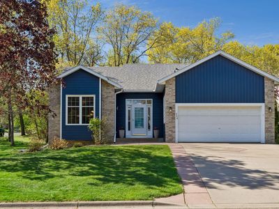354 E Avenue Cir