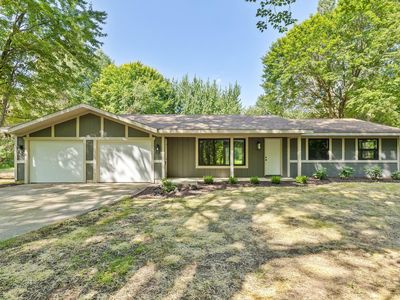 7761 Hanna Lake Ave SE