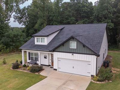 Property at 212 Live Oak Ln, Comer, GA