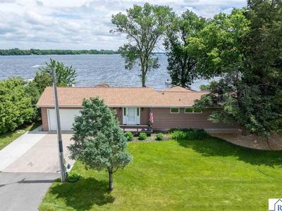 49295 Sportsmans Ln