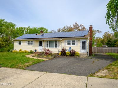 2 Lawrence Avenue