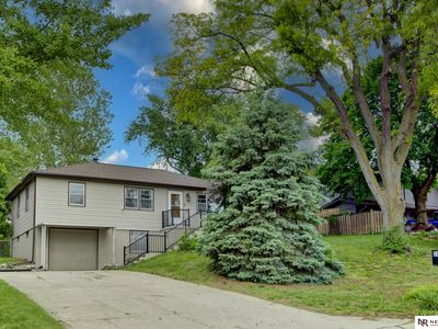 2102 Avery Rd