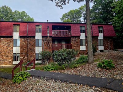 10 Woodsedge Drive #4B