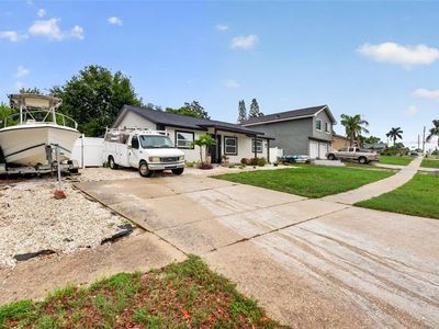 1435 Burning Tree Rd