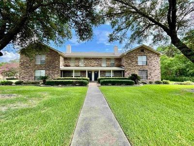 8180 Willow Bend Dr