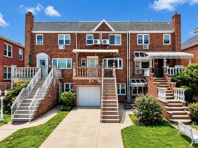 8885 15th Ave