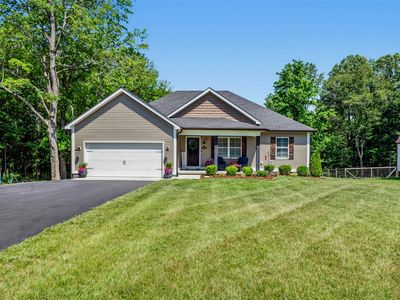 462 Ayers Ln