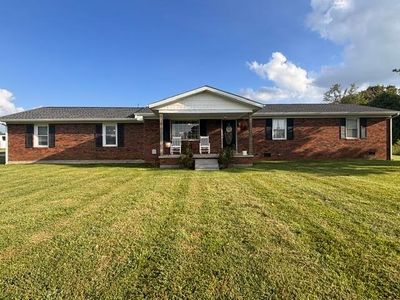 806 Blacklake Rd