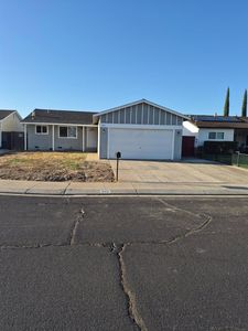 Property at 292 Dana Ct, Manteca, CA