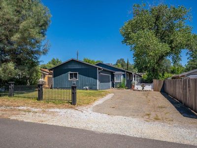 2711 Marilyn Ave